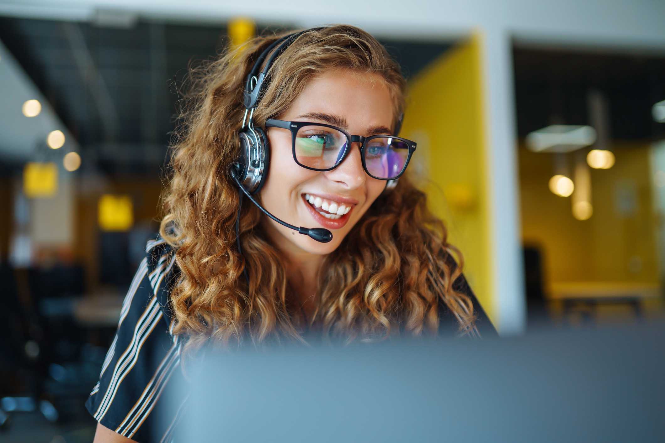 Female contact centre employee
